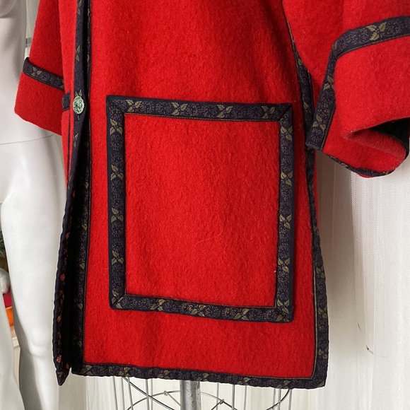 Vtg 80’s Suttles and Seawinds red boiled wool duffle coat! Print fabric trims M - Picture 5 of 17